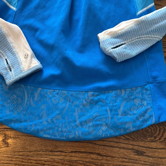 Lululemon top - Picture 5 of 5